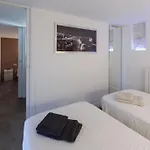Vue Exceptionnelle Sur Rouen - Terrasse Panoramique - Calme Et Stationnement - 5 Personnes Дом отдыха *